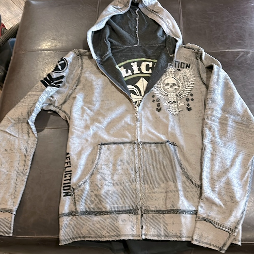 Good shape reversible lightweight hoodie